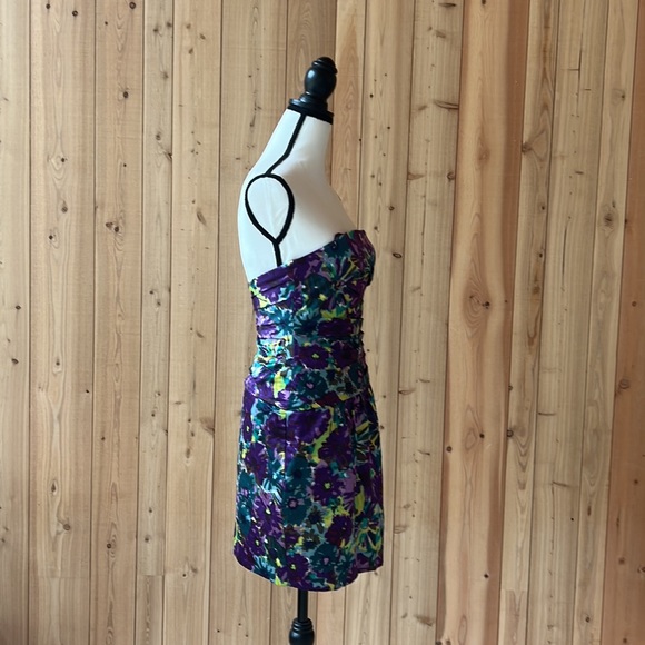 BCBG Maxazria Floral Print Strapless Dress US4 - Picture 4 of 8